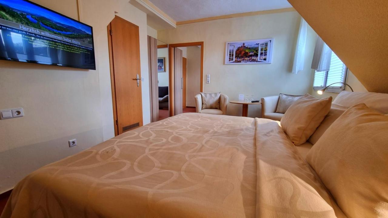 Gasthaus Pension Moselgruss Dieblich Luaran gambar